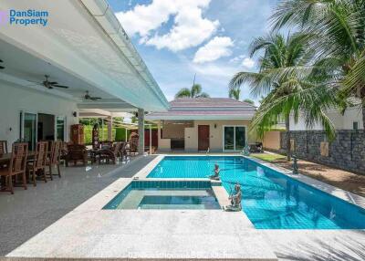 Luxury 4-Bedroom Pool Villa in Hua Hin at Palm Villas