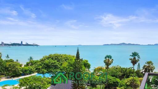 Luxury Condo, Sea View  for Sale in Wongamat Beach area Close to Terminal 21, Pattaya CB-0533