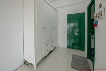 Studio Condo For Sale In Jomtien - Pattaya Condotel Chain