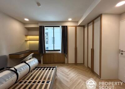 2-BR Condo at Las Colinas near BTS Asok