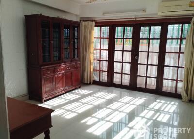 5-BR House near BTS Thong Lor