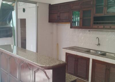 5-BR House near BTS Thong Lor