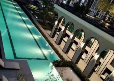 2-BR Condo at Aspire Asoke-Ratchada near MRT Phra Ram 9