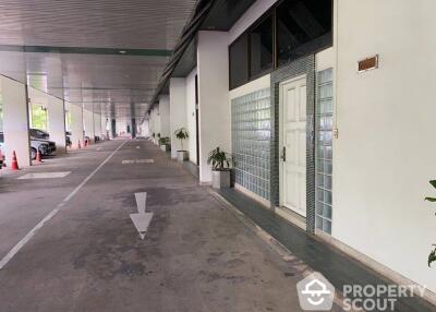 4-BR Duplex at Tridhos City Marina near BTS Wongwian Yai