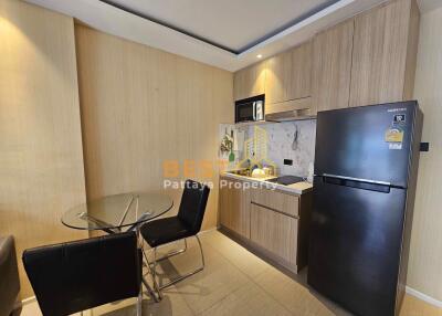 1 Bedroom Condo in Estanan Condo Pratumnak C011876