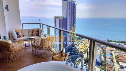 2 Bedrooms Condo in The Riviera Ocean Drive Jomtien C011875