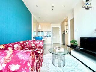 Direct from developer, newly built, modern, fully furnished 1 bedroom, 1 bathroom in central Jomtien.