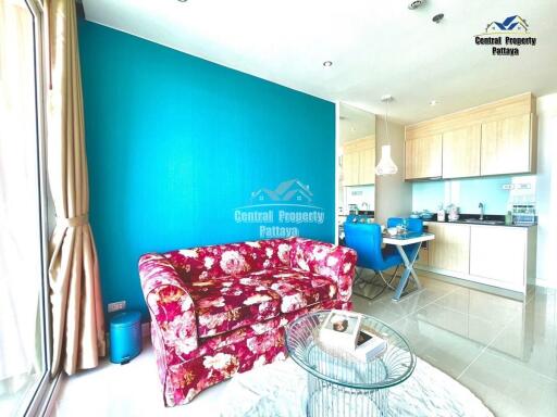 Direct from developer, newly built, modern, fully furnished 1 bedroom, 1 bathroom in central Jomtien.