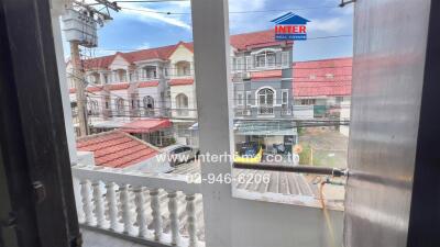 Balcony with street view