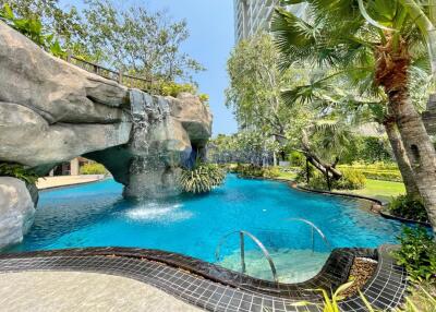 1 Bedroom Condo in The Riviera Wong Amat Beach Wongamat C011641