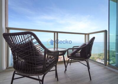 1 Bedroom Condo in The Riviera Wong Amat Beach Wongamat C011639