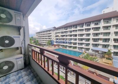 2 Bedrooms Condo in Pattaya Height Condominium Jomtien C011638