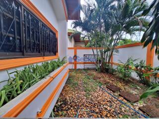 3 Bedrooms House in Ponthep 1 East Pattaya H008387