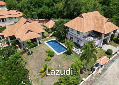 EMERALD HEIGHTS VILLAGE : 2 houses on large land plot with panoramic views