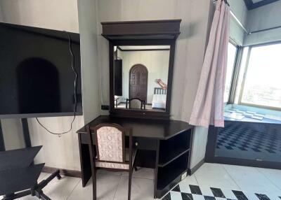 Affordable Changklan Residence Studio Room Near Night Bazaar