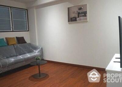 2-BR Condo at Prasanmit Condominium near BTS Asok