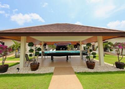 Mapraow luxury pool villa Hua Hin for sale