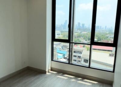 3-BR Condo at Supalai Premier Samsen-Ratchawat close to Ratchawat