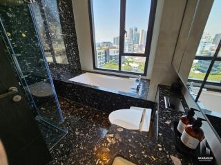 Modern bathroom with city view