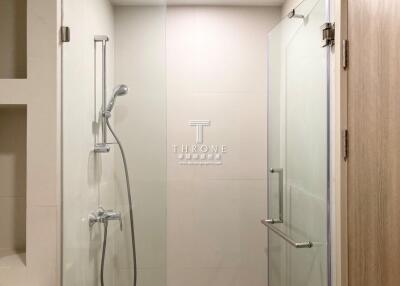 Modern shower cubicle with clean design and glass door