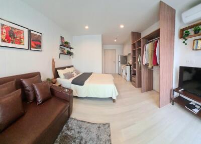 Cozy studio apartment with modern furnishings