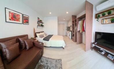 Cozy studio apartment with modern furnishings