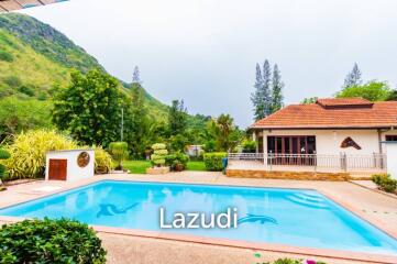 Great Price 4 Bed Pool Vila on large land plot