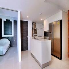 Luxury 3 bedroom Condo in Wongamat