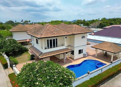 4 Bed House For Sale In East Pattaya - Lakeside Court 2