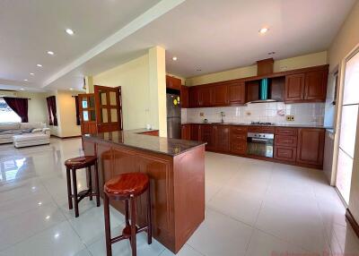 4 Bed House For Sale In East Pattaya - Lakeside Court 2