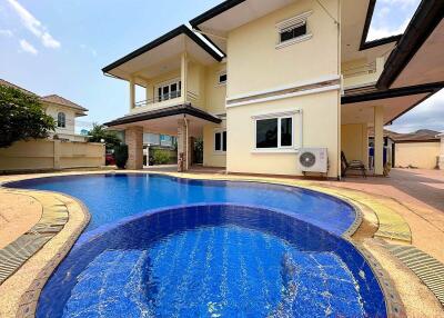 4 Bed House For Sale In East Pattaya - Lakeside Court 2