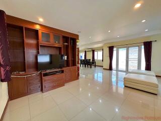 4 Bed House For Sale In East Pattaya - Lakeside Court 2