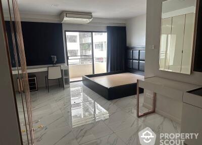 2-BR Condo at Saranjai Mansion Condominium near BTS Nana