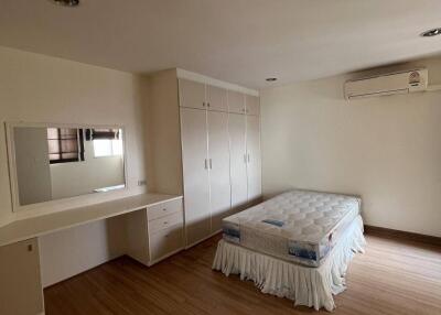 3-BR Condo at Tai Ping Towers Sukhumvit 63 near ARL Ramkhamhaeng