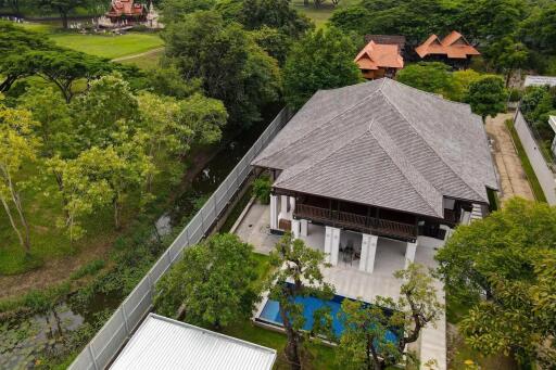 Lanna Style Pool Villa with Guesthouses in Saraphi