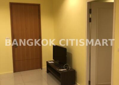 Condo at Villa Asoke for rent