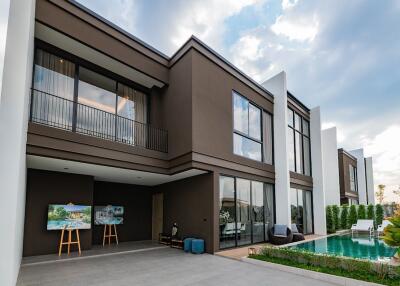 Cassia, Highland Park Villa