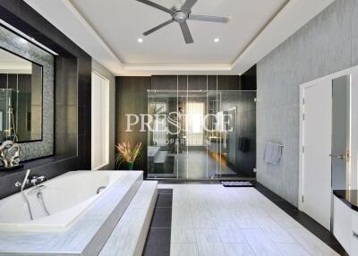 Majestic Residence Pool Villa Pattaya – 4 bed 4 bath in Pratamnak PP10536