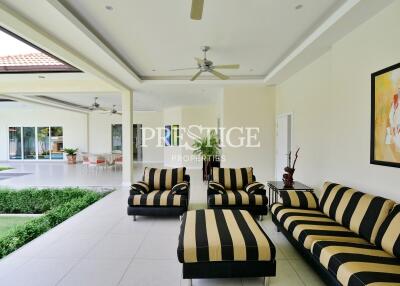 Majestic Residence Pool Villa Pattaya – 4 bed 4 bath in Pratamnak PP10536