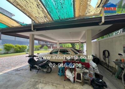 Outdoor Carport with Multipurpose Use