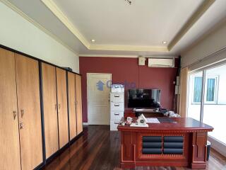 6 Bedrooms House East Pattaya H011647