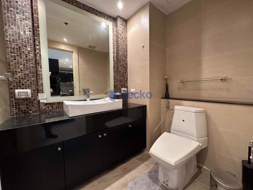 Studio Condo in Cosy Beach View Pratumnak C011644