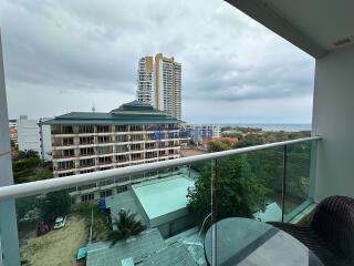 Studio Condo in Cosy Beach View Pratumnak C011644