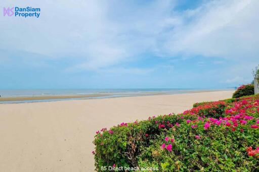 Beachfront Seaview Condo with Cliff & Beach Condotel