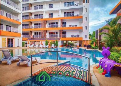 Apartment with 60 sq.m. of 2 bedrooms in an excellent location. At Pratumnak Hill Pattaya. price only 2.9 million baht.
