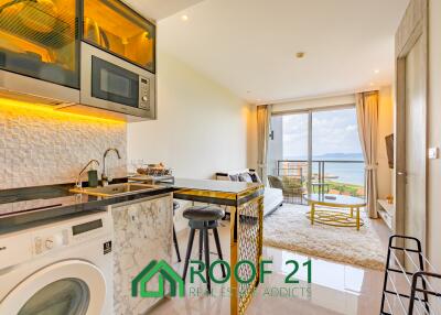 Luxury Condominiums Foreign Quota Sea View Large 1 bedrooms For Sale, Close to Jomtien Beach, Pattaya