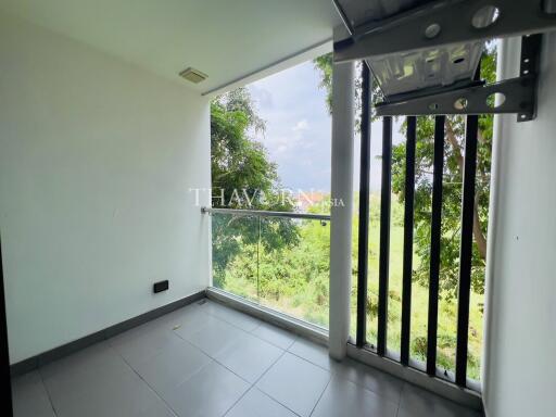 Condo for sale studio 37 m² in The Rizin Hotel, Pattaya