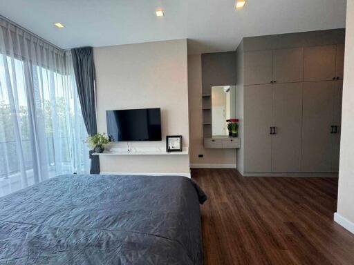 237 ตรม., 4 ห้องนอน, 4 ห้องน้ำ บ้าน ราคา ฿ 19,900,000