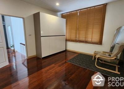 2-BR Townhouse at Ban Suan Charoenjai near BTS Ekkamai