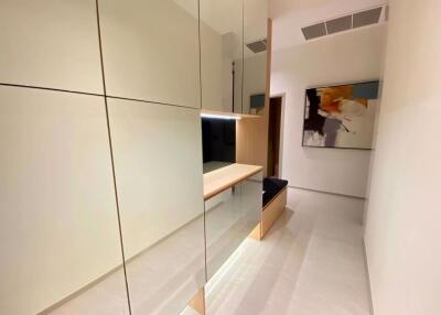 2 ห้องนอน, 2 ห้องน้ำ คอนโด ราคา ฿ 80,000/เดือน